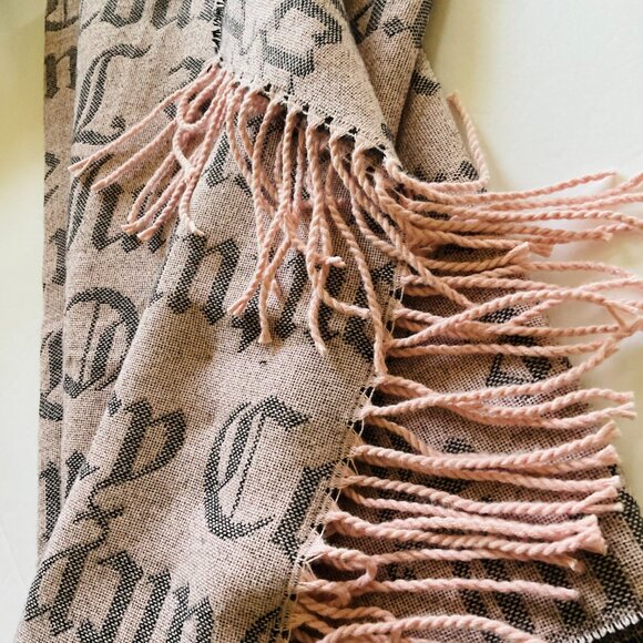 JUICY COUTURE Women's Blanket Scarf/Wrap  NWT Size OSFM - Picture 3 of 7